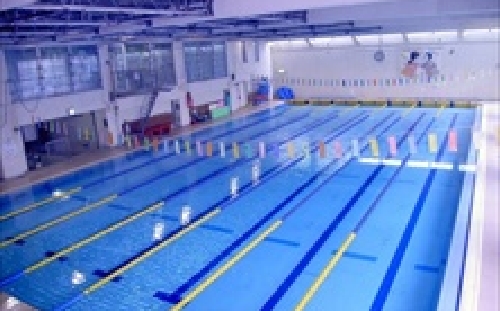 日本で一番きれいな水のスイミングプール